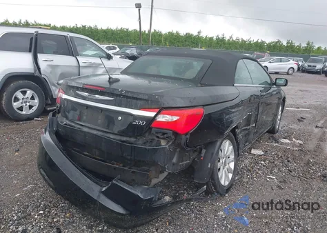 2011 Chrysler 200 Touring z USA, uszkodzony, nr VIN 1C3BC2EG6BN543168